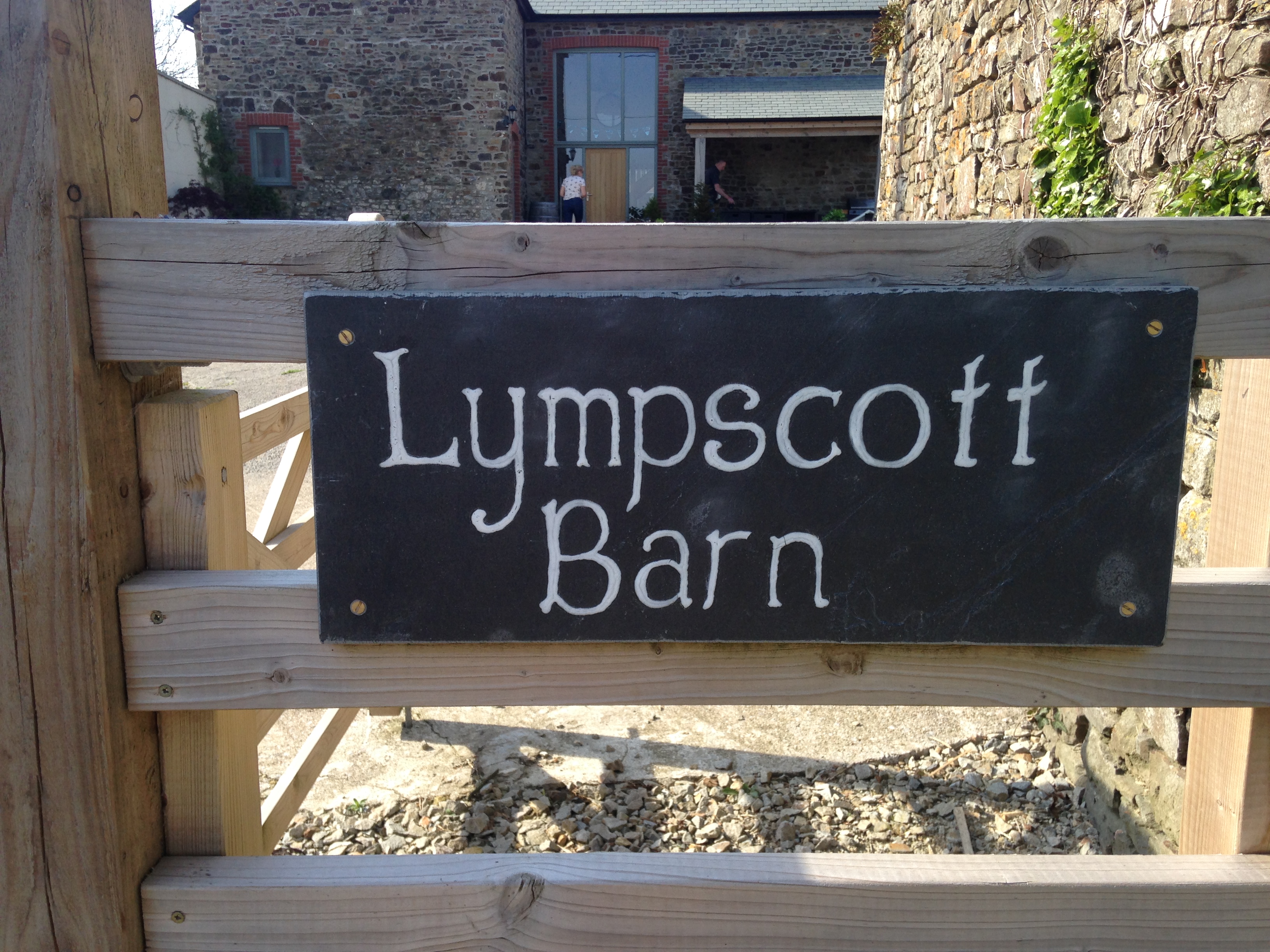 Lympscott barn.JPG